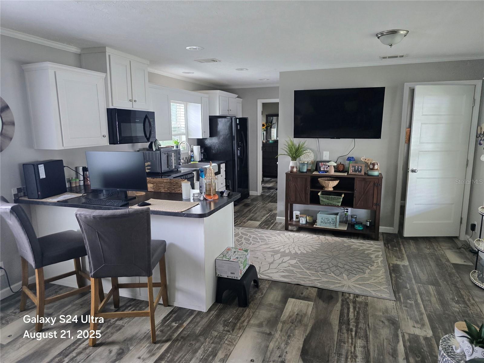 O6372775 Property Photo