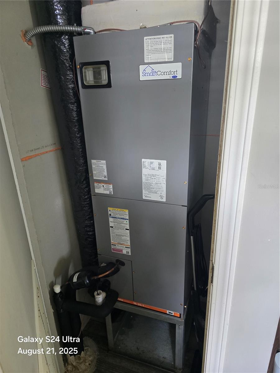 O6372775 Property Photo