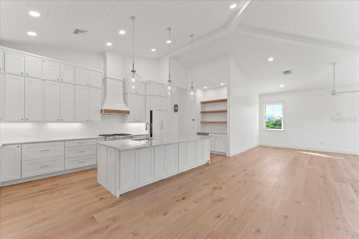 D6145524 Property Photo