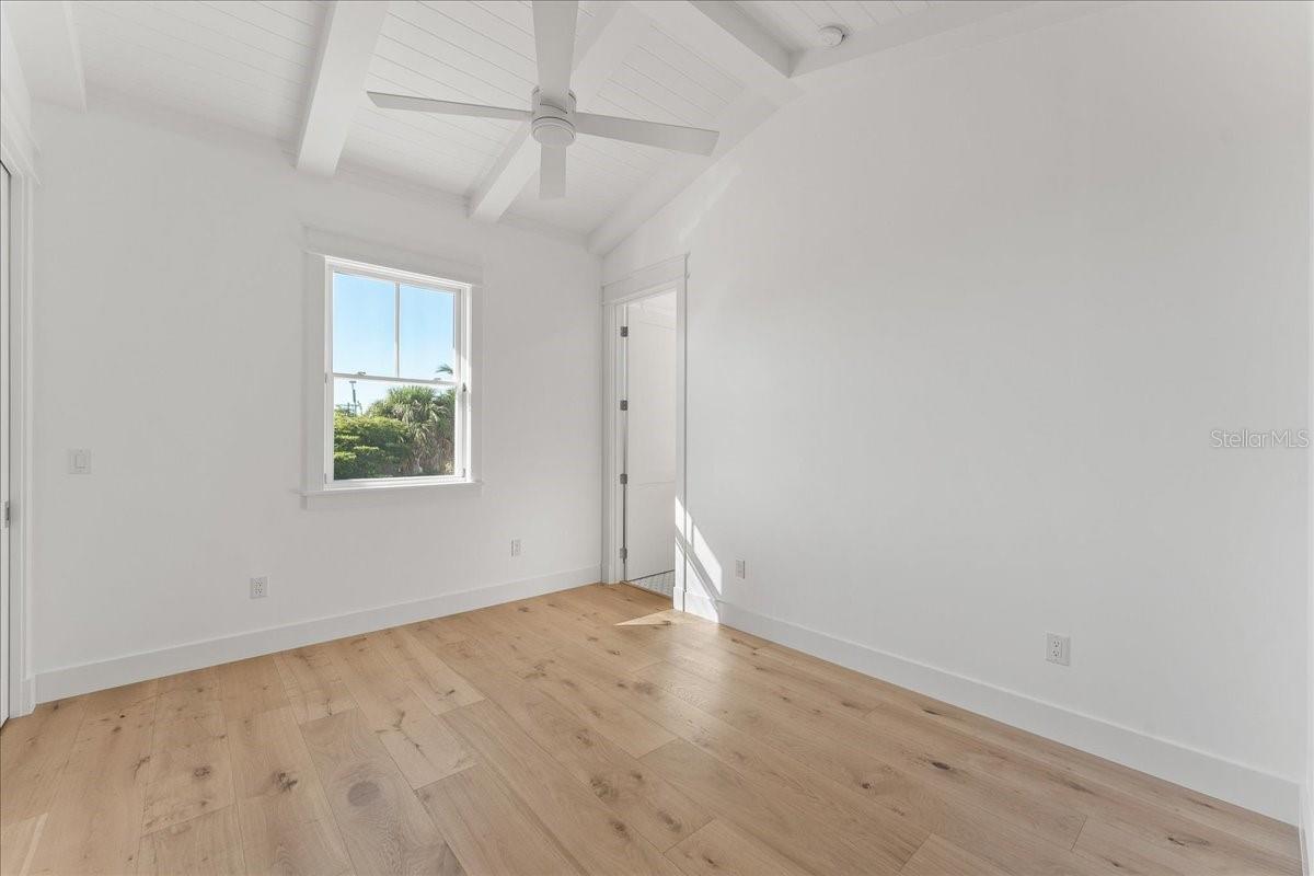 D6145524 Property Photo