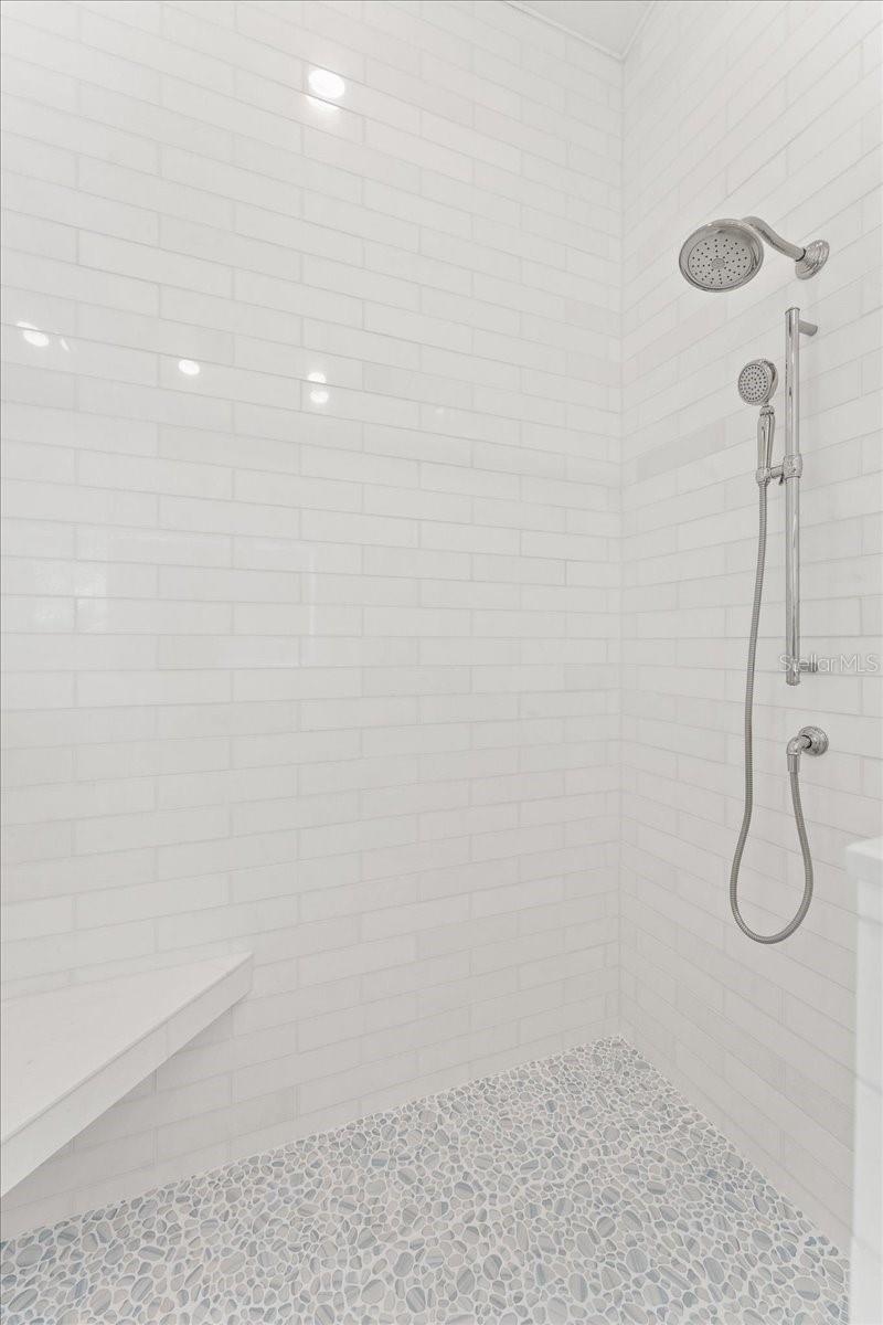 D6145524 Property Photo