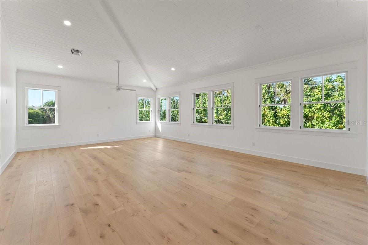 D6145524 Property Photo