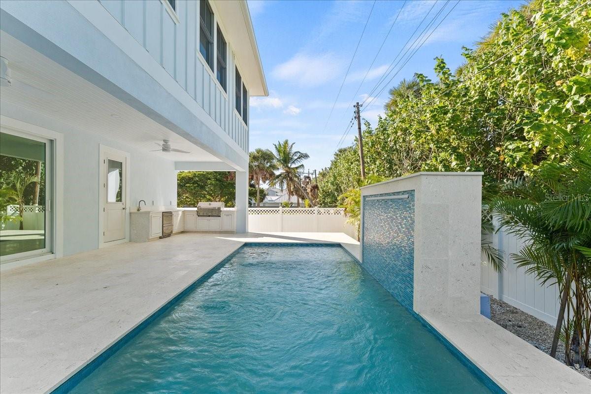 D6145524 Property Photo