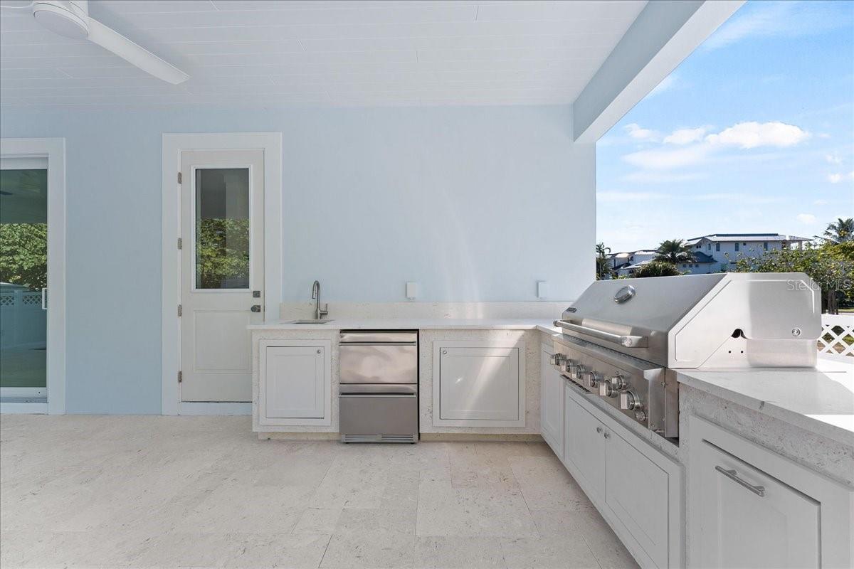 D6145524 Property Photo