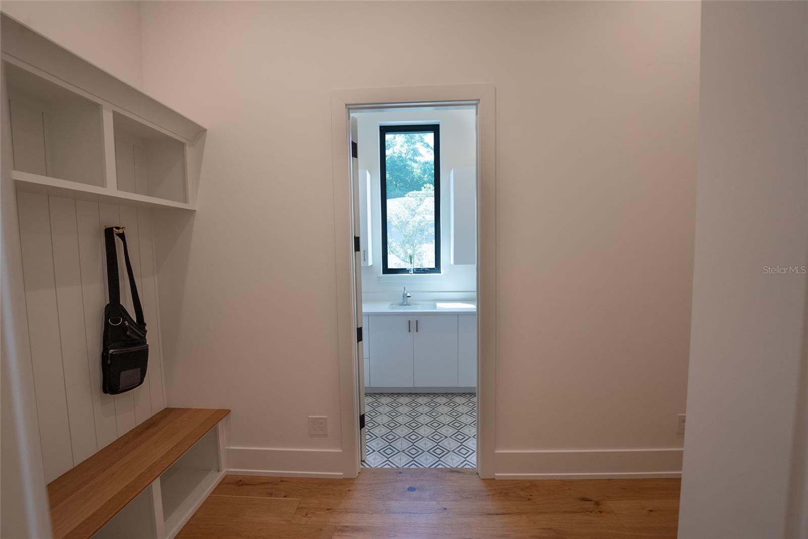 O6372849 Property Photo