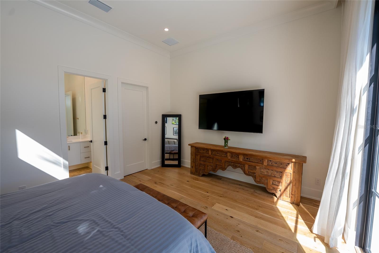 O6372849 Property Photo