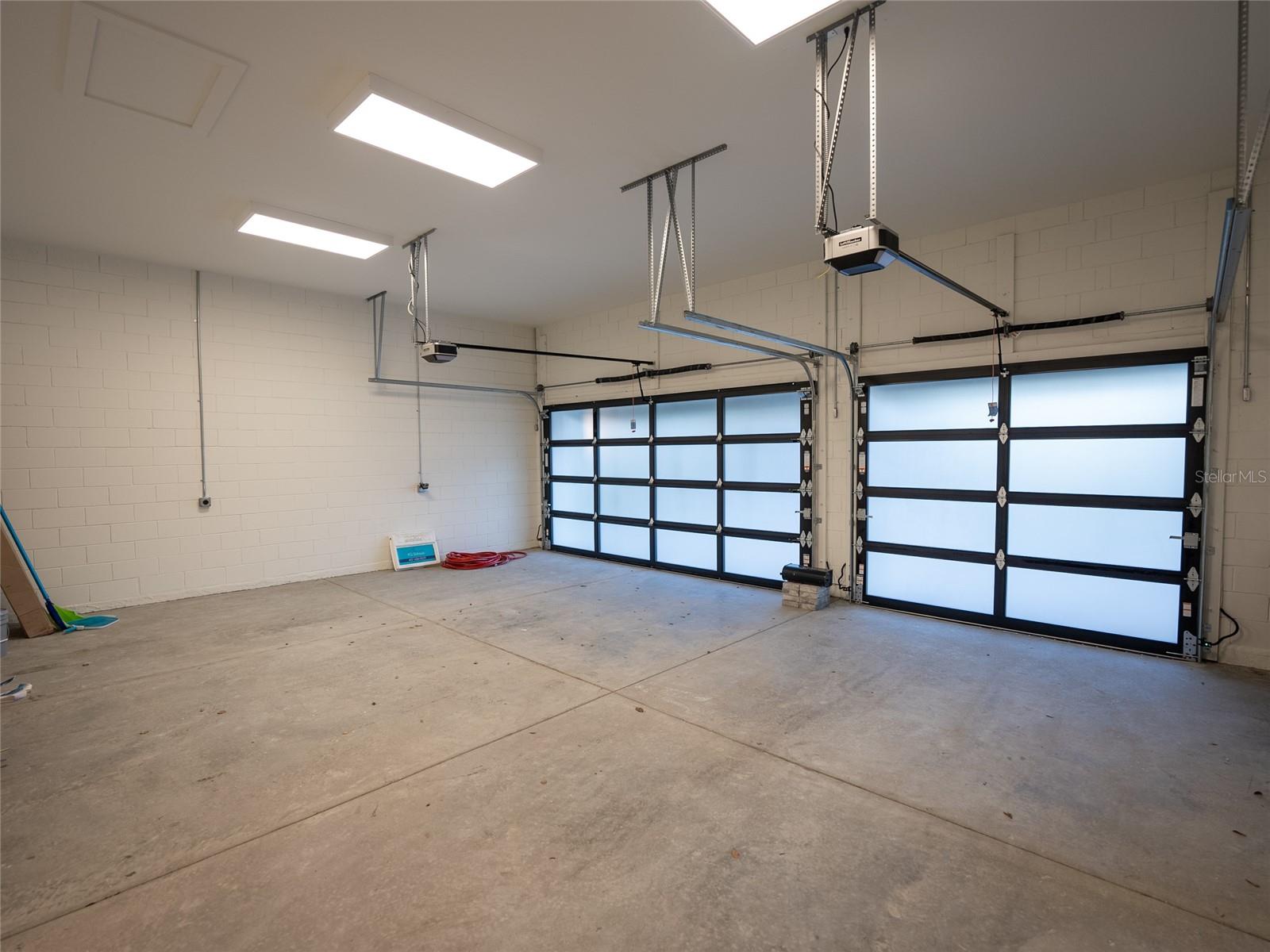 O6372849 Property Photo