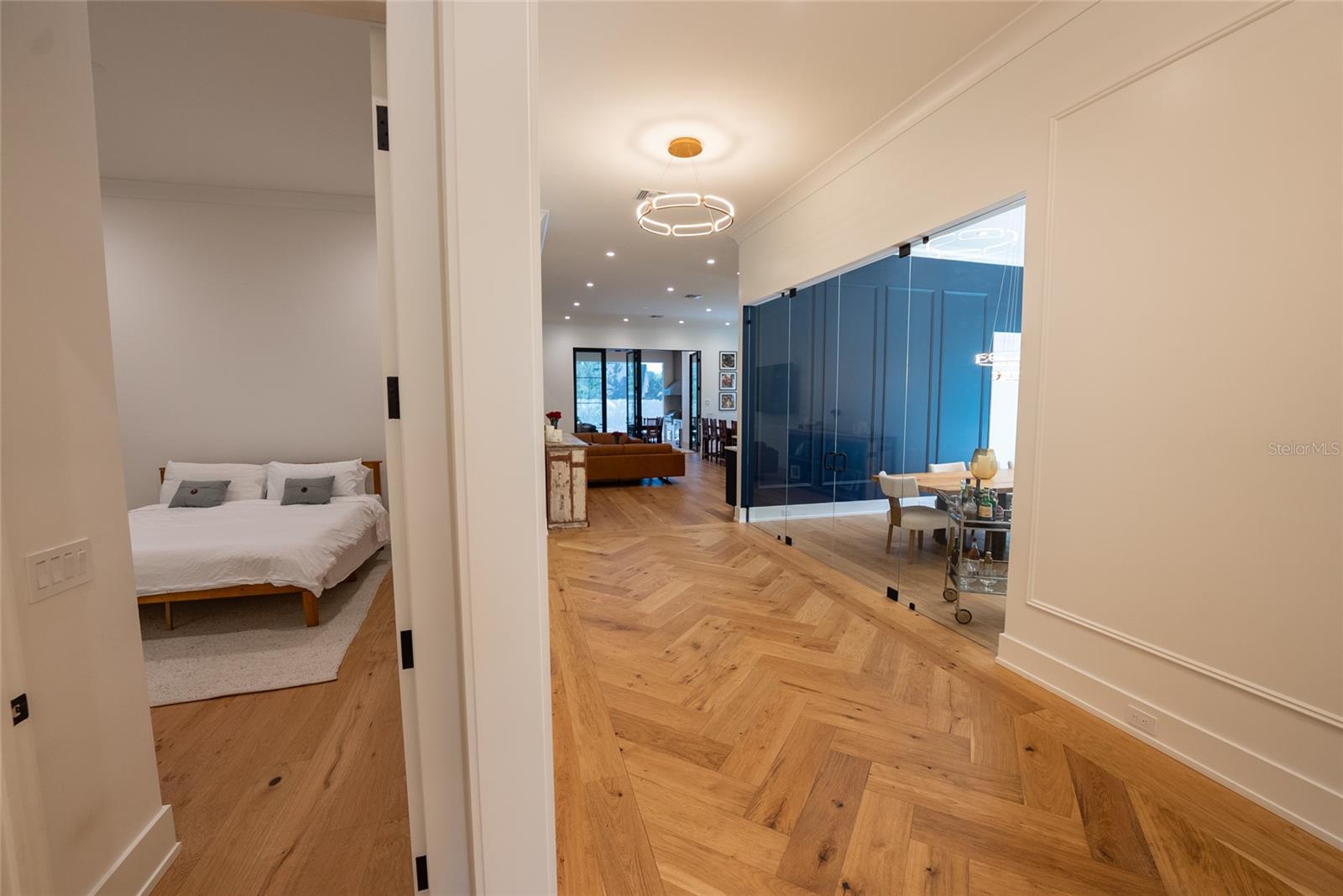 O6372849 Property Photo