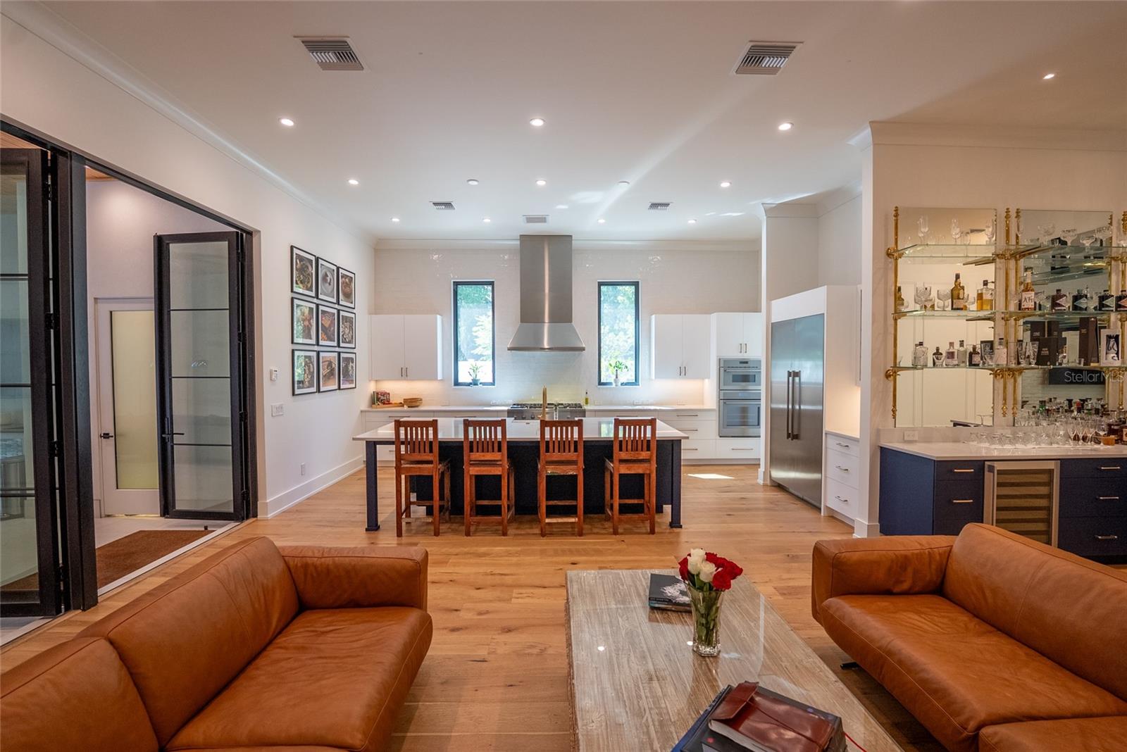 O6372849 Property Photo