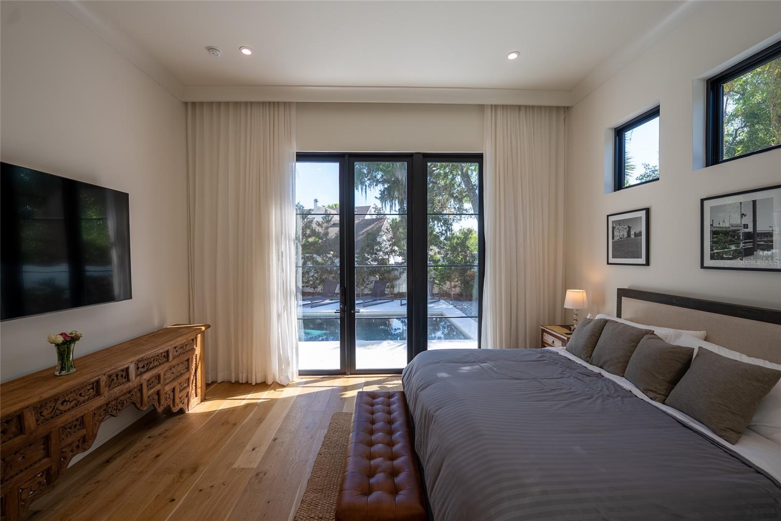 O6372849 Property Photo