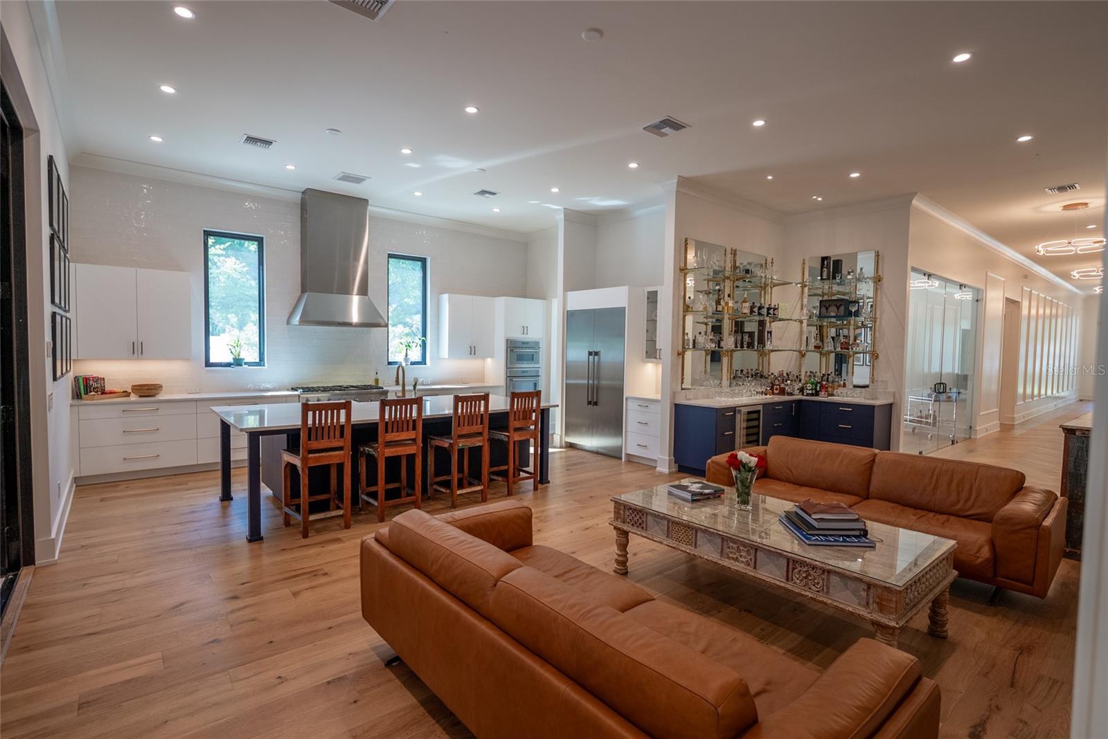 O6372849 Property Photo