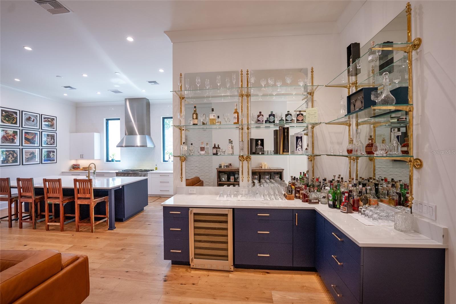 O6372849 Property Photo