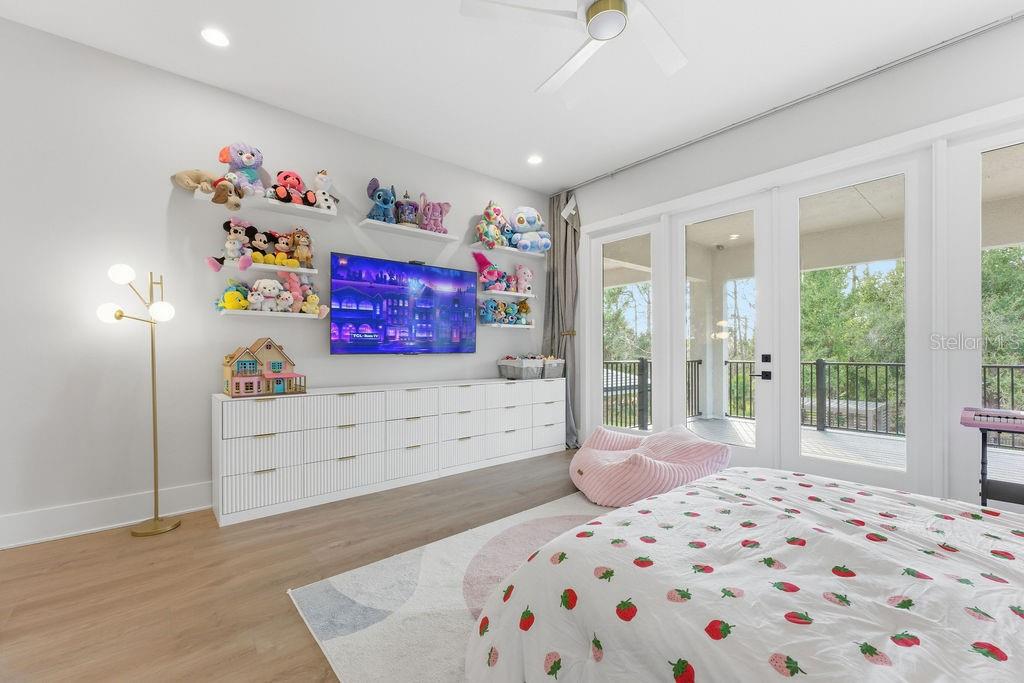 O6372865 Property Photo