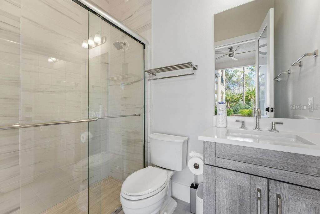 O6372865 Property Photo