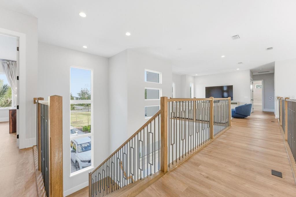 O6372865 Property Photo