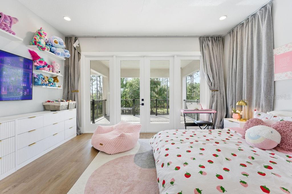 O6372865 Property Photo