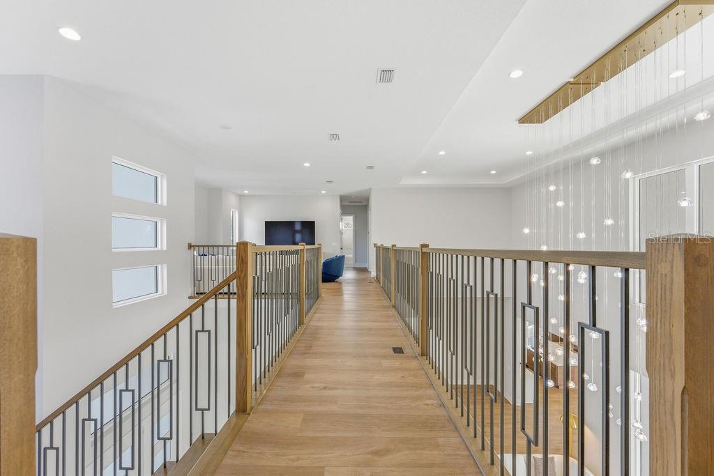 O6372865 Property Photo