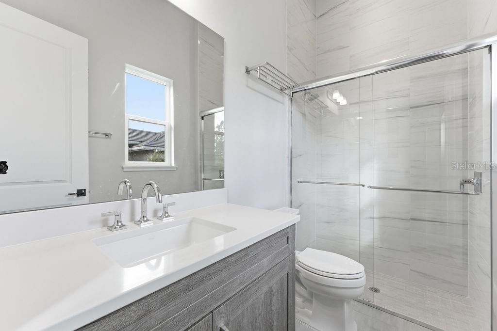 O6372865 Property Photo