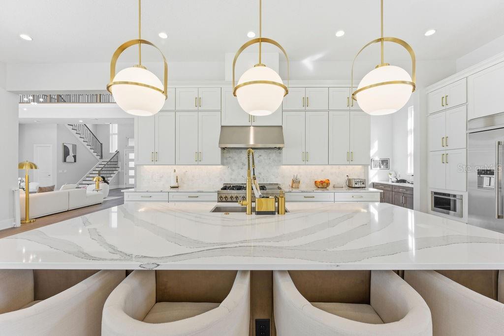 O6372865 Property Photo