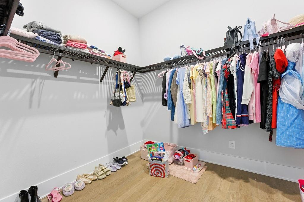 O6372865 Property Photo