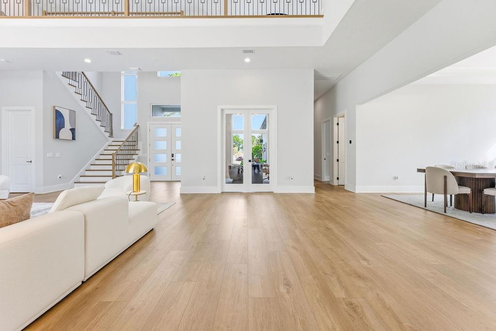 O6372865 Property Photo