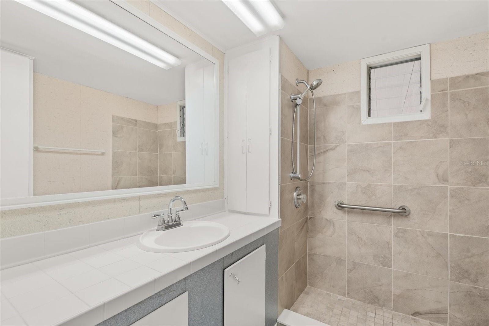 A4677792 Property Photo