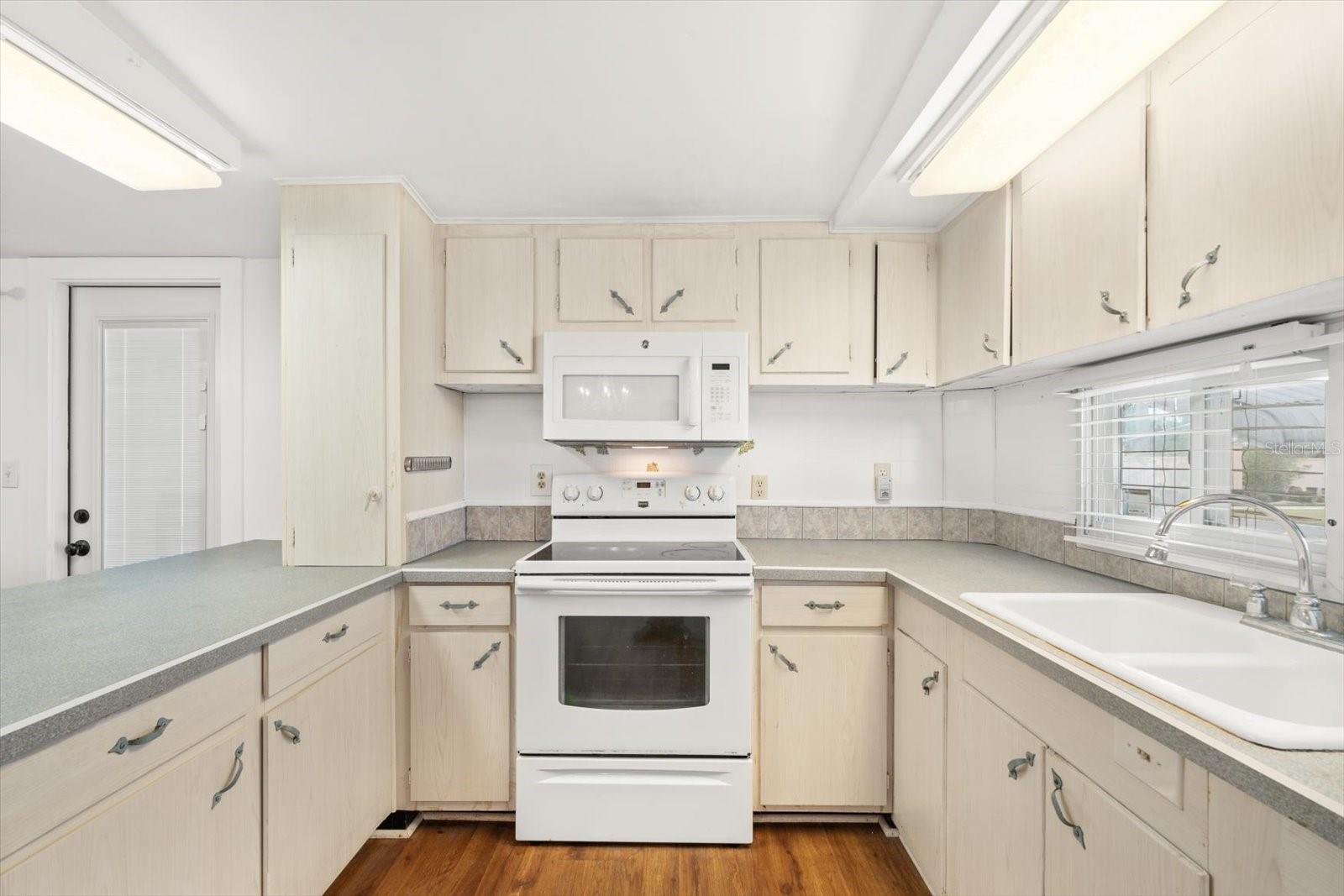 A4677792 Property Photo