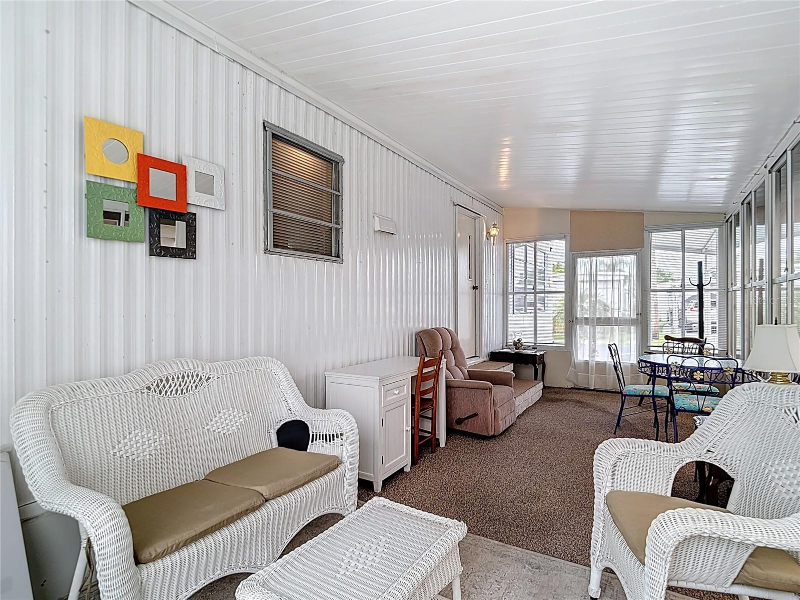 TB8463335 Property Photo