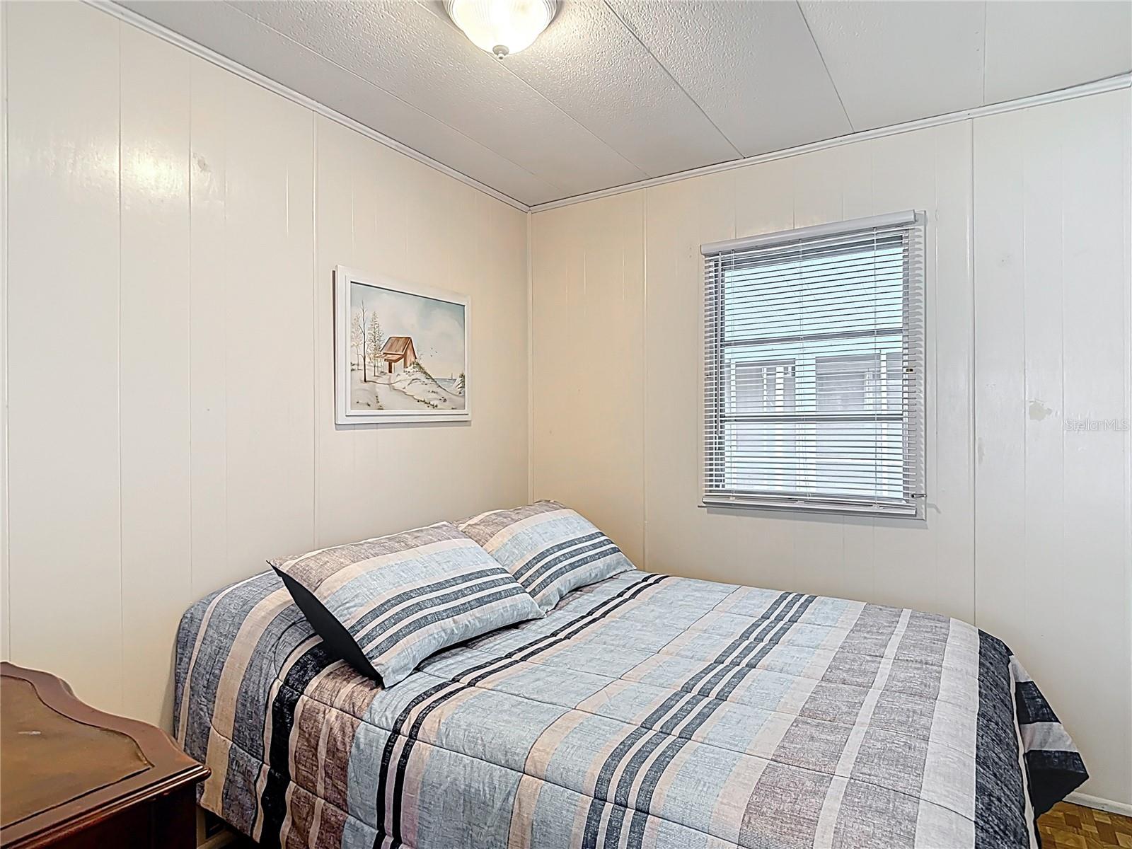 TB8463335 Property Photo