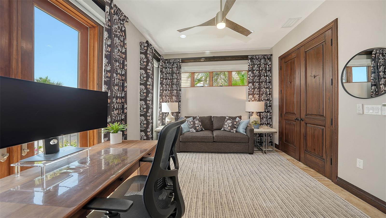 A4677813 Property Photo