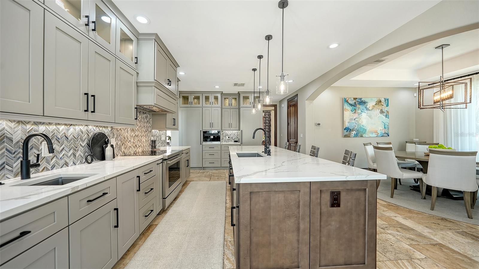 A4677813 Property Photo