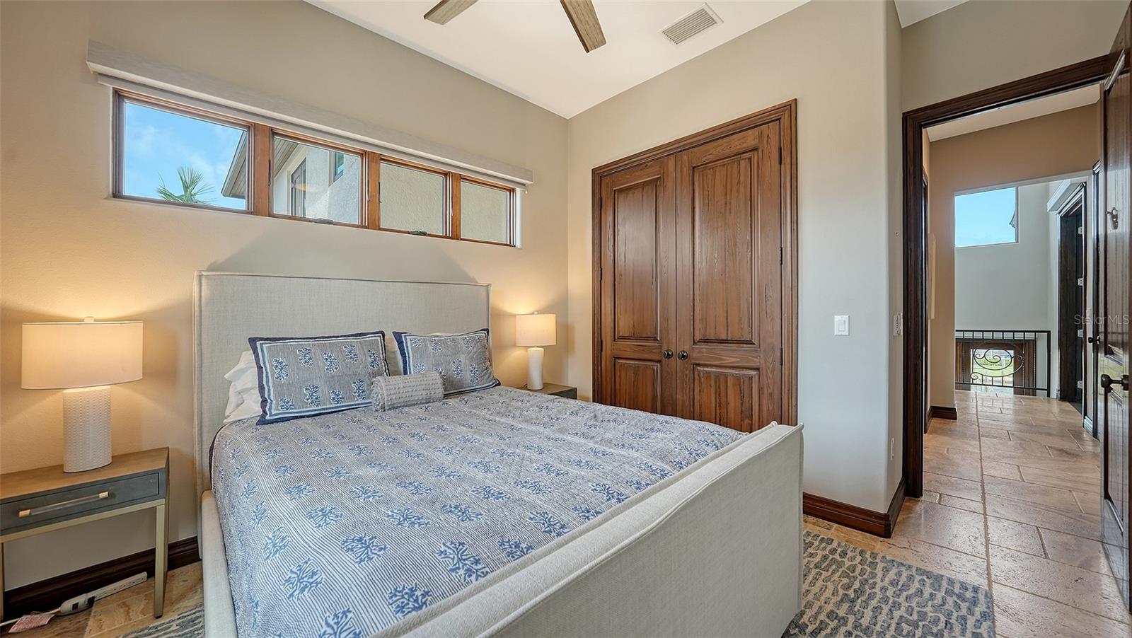 A4677813 Property Photo