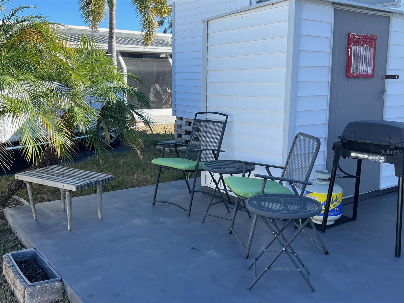 TB8463371 Property Photo