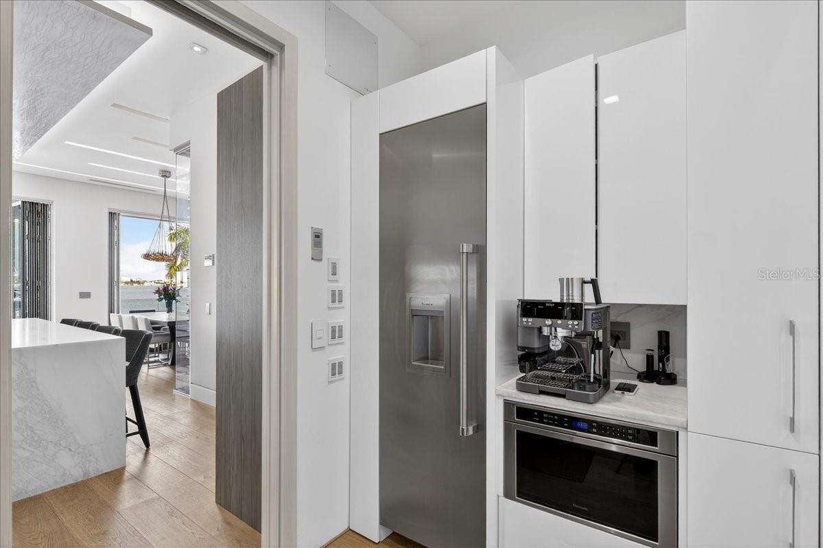 TB8463396 Property Photo