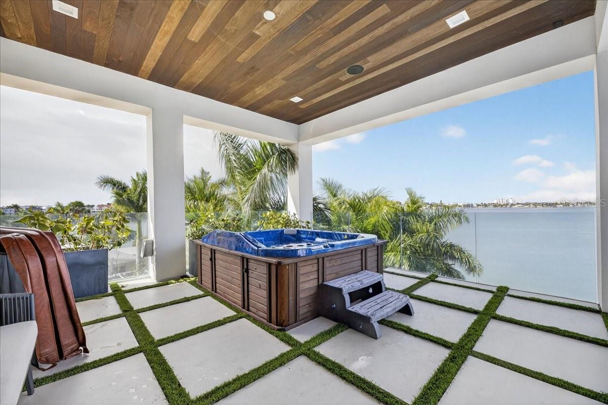 TB8463396 Property Photo