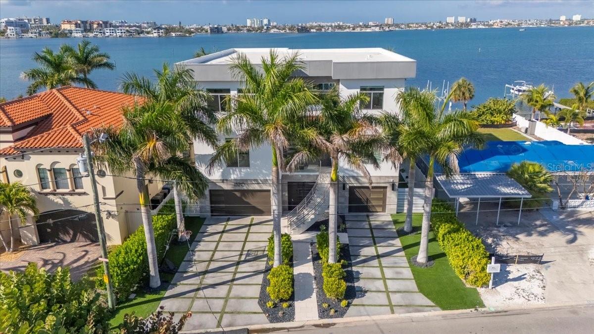 TB8463396 Property Photo