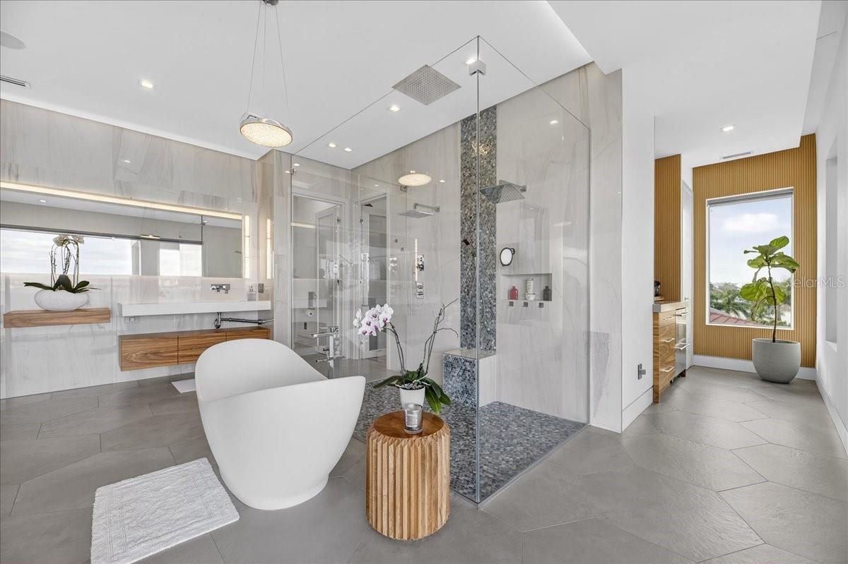 TB8463396 Property Photo