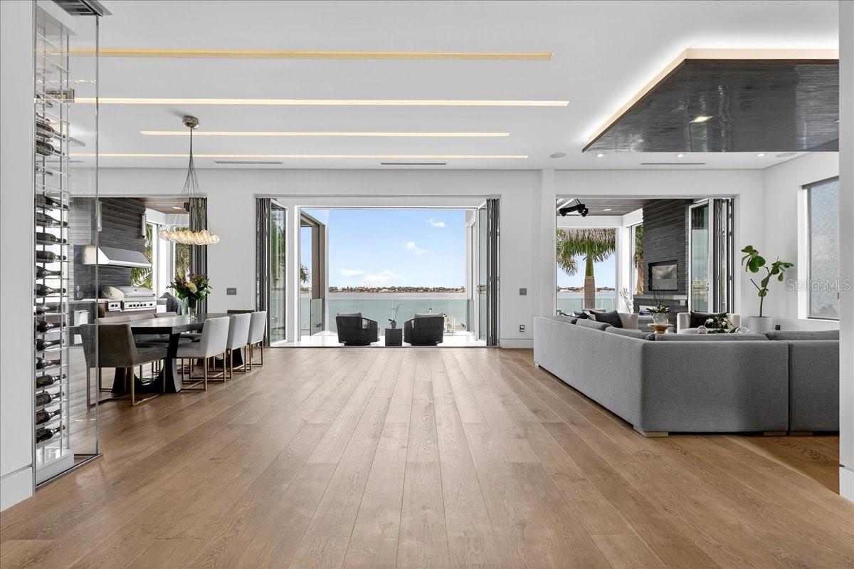 TB8463396 Property Photo