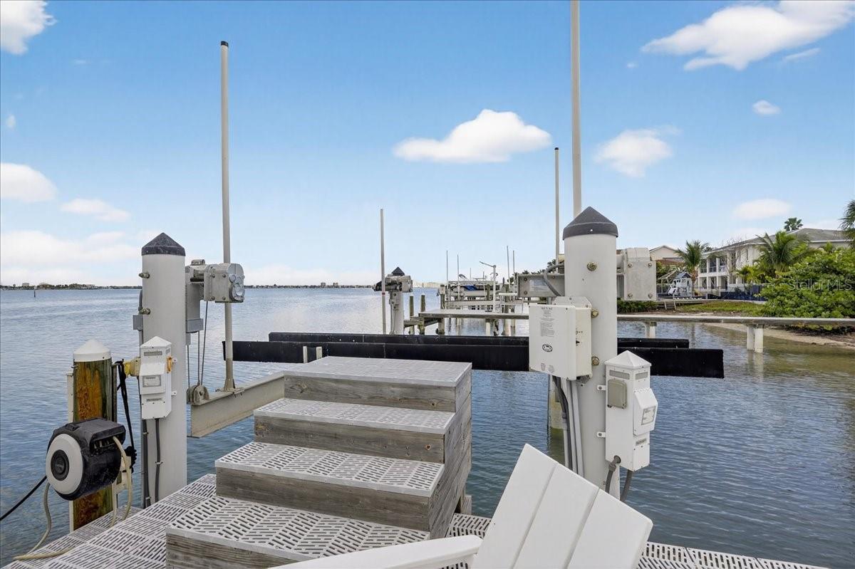 TB8463396 Property Photo