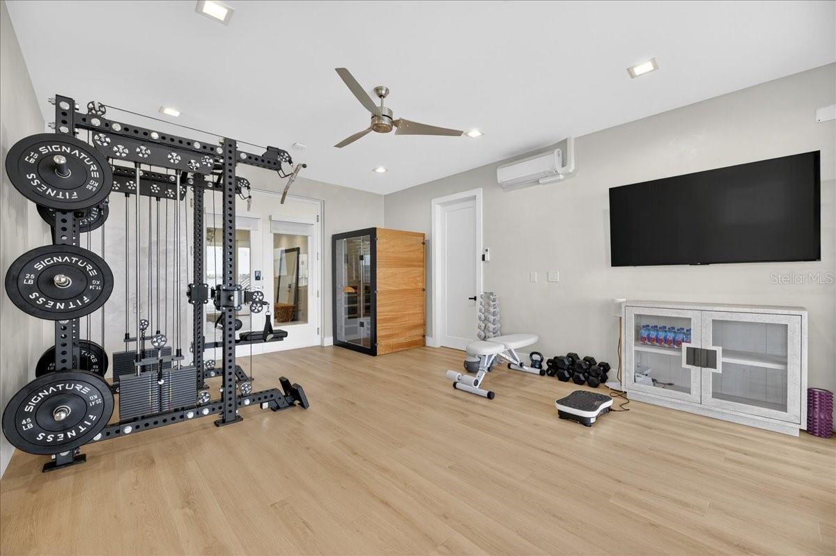 TB8463396 Property Photo