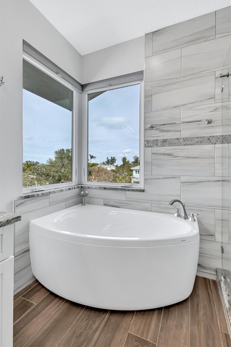 A4677832 Property Photo