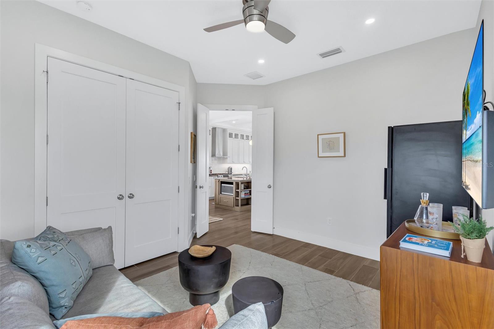 A4677832 Property Photo