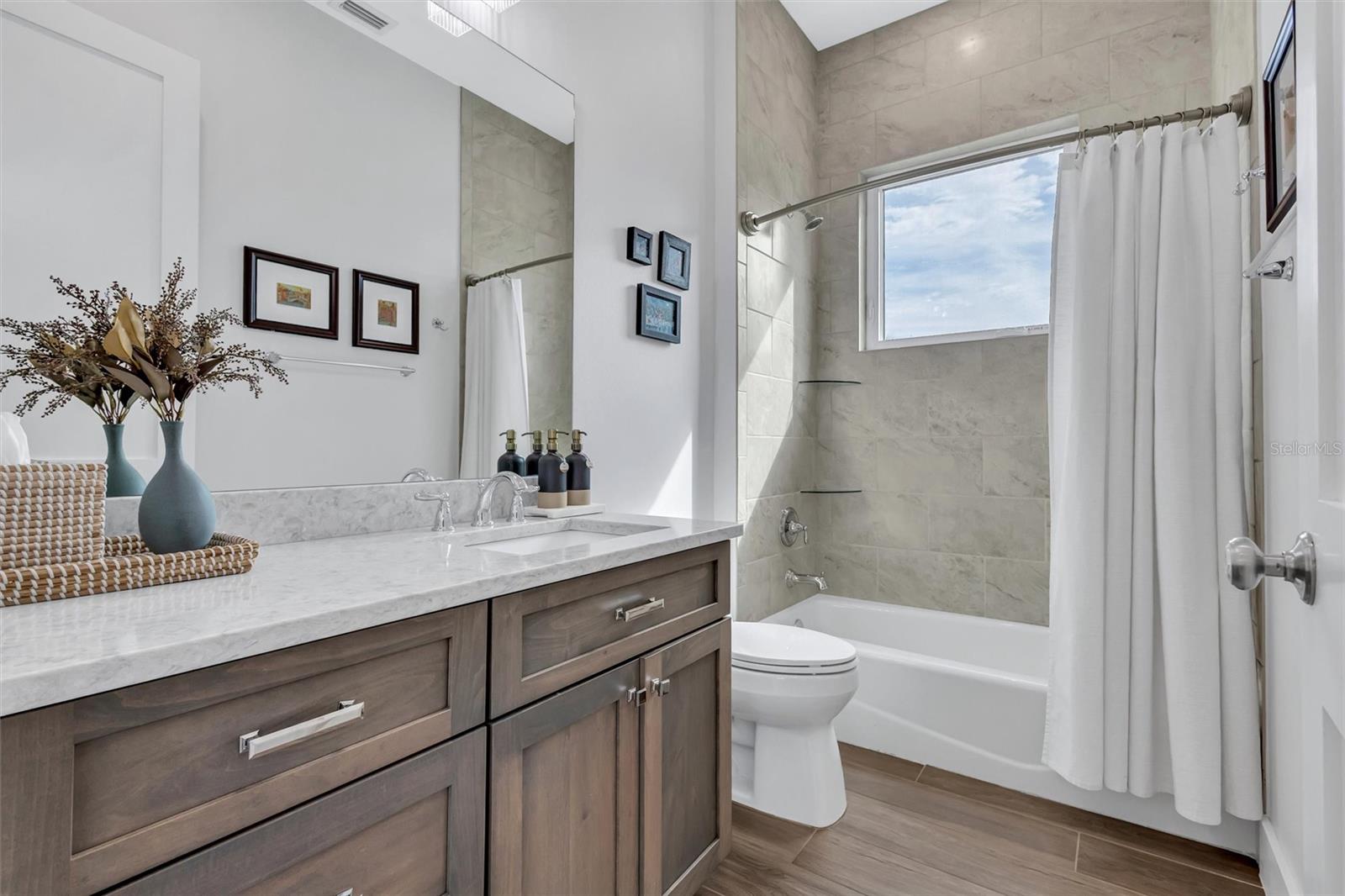 A4677832 Property Photo