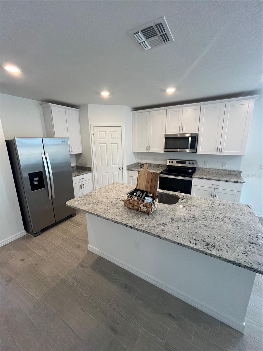 2405 WHITE TAIL ST, DAVENPORT, FL, 33837