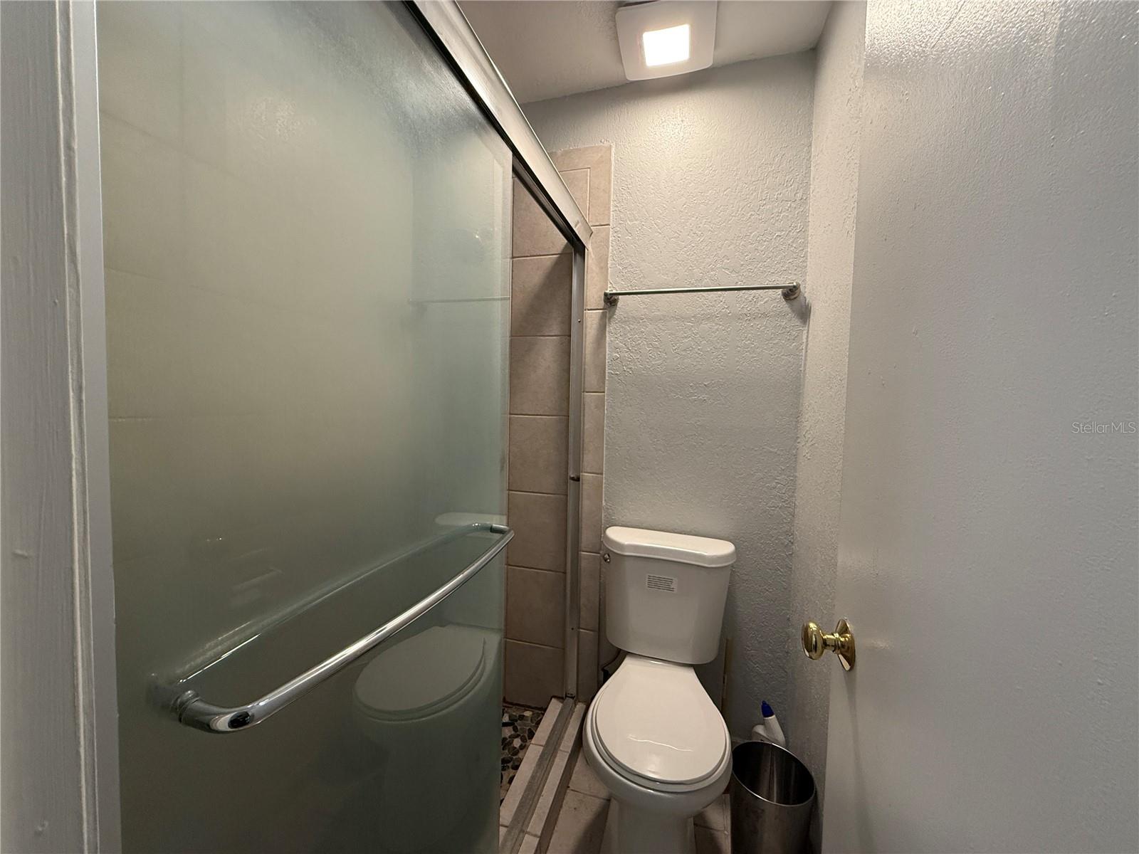 O6372912 Property Photo