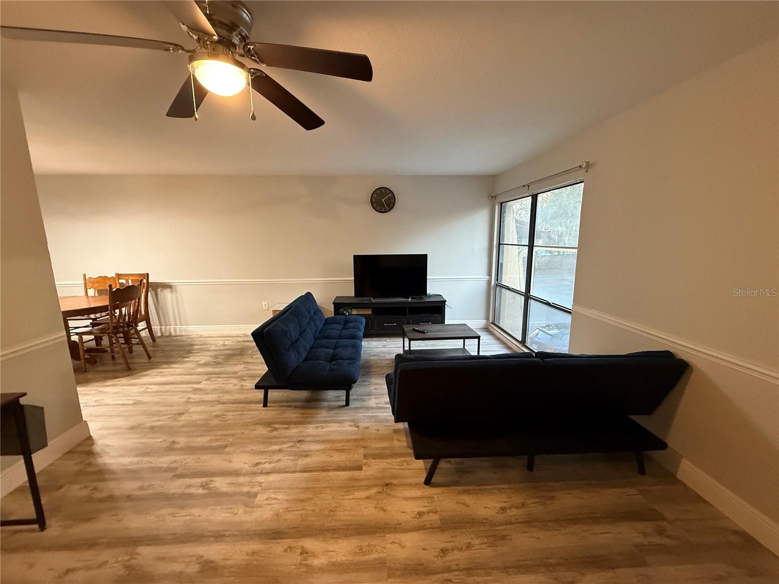 O6372912 Property Photo