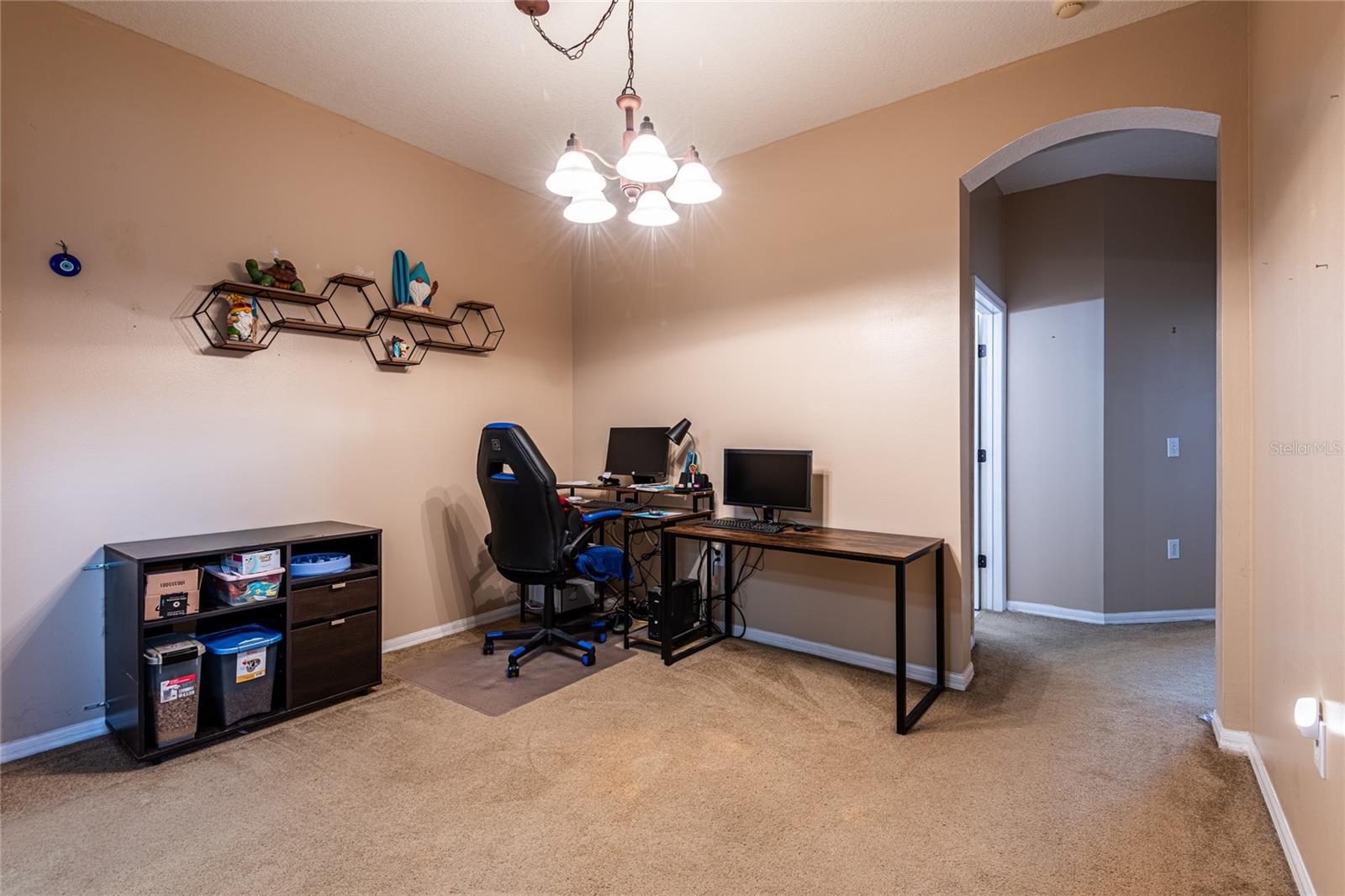 Dining room and entrance to 2nd/3rd bedrooms and bathroom