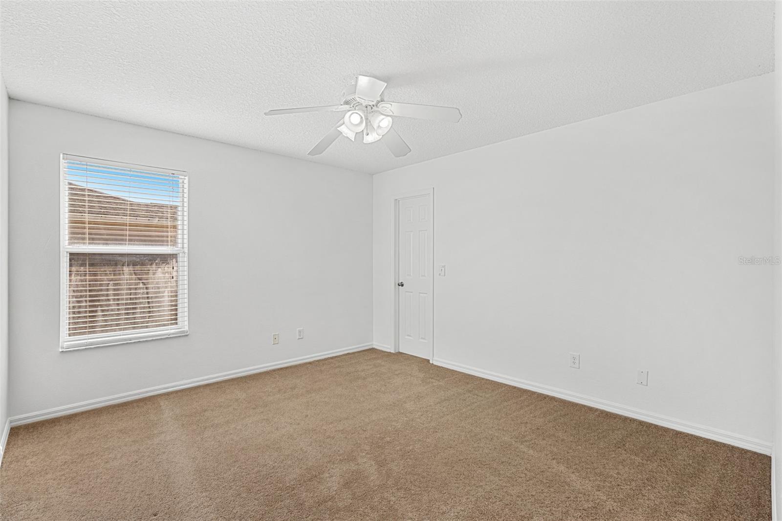 1015 SENECA FALLS DR, ORLANDO, FL, 32828