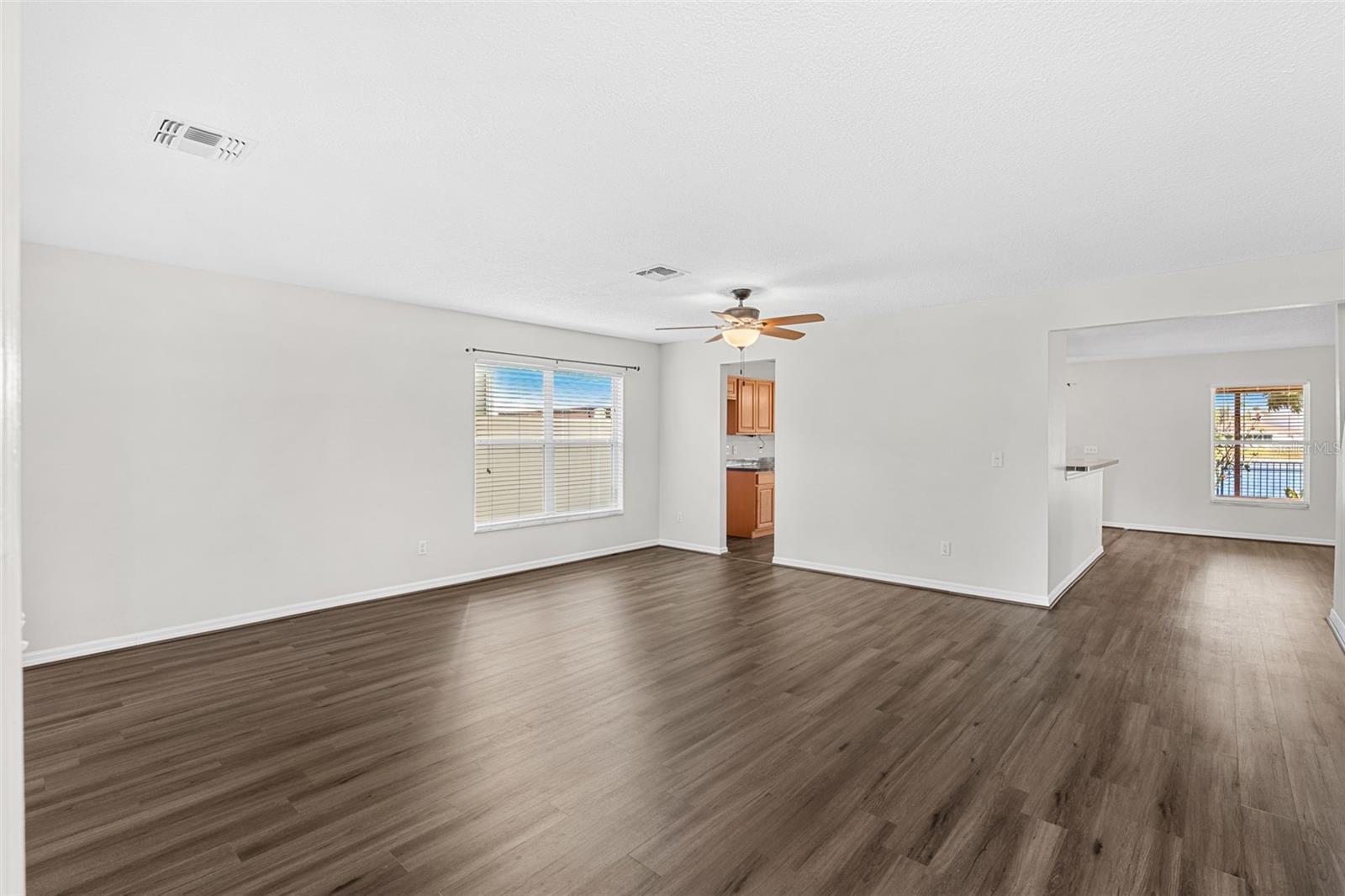 1015 SENECA FALLS DR, ORLANDO, FL, 32828