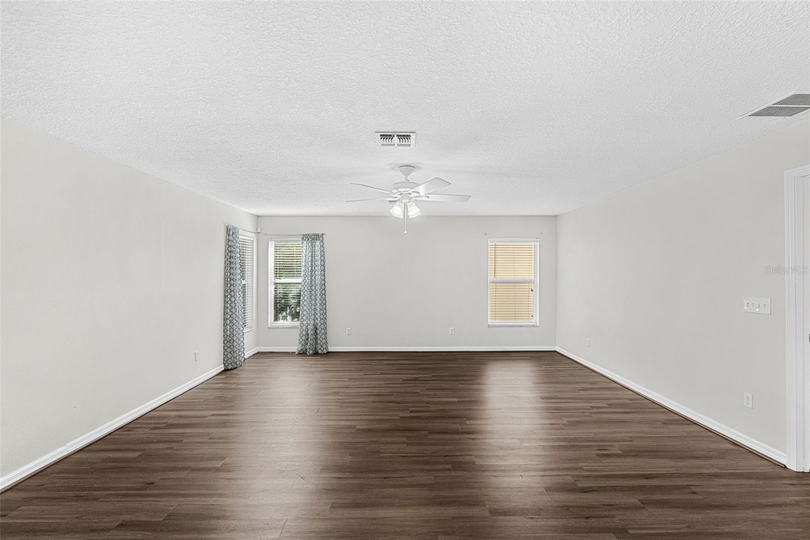 1015 SENECA FALLS DR, ORLANDO, FL, 32828